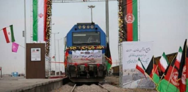 حرکت رسمی قطار خواف – هرات با شعار “دو ملت، یک فرهنگ و تاریخ”